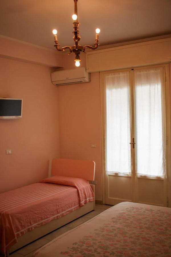 La Casa Di Catia Hotel Флоренция Екстериор снимка