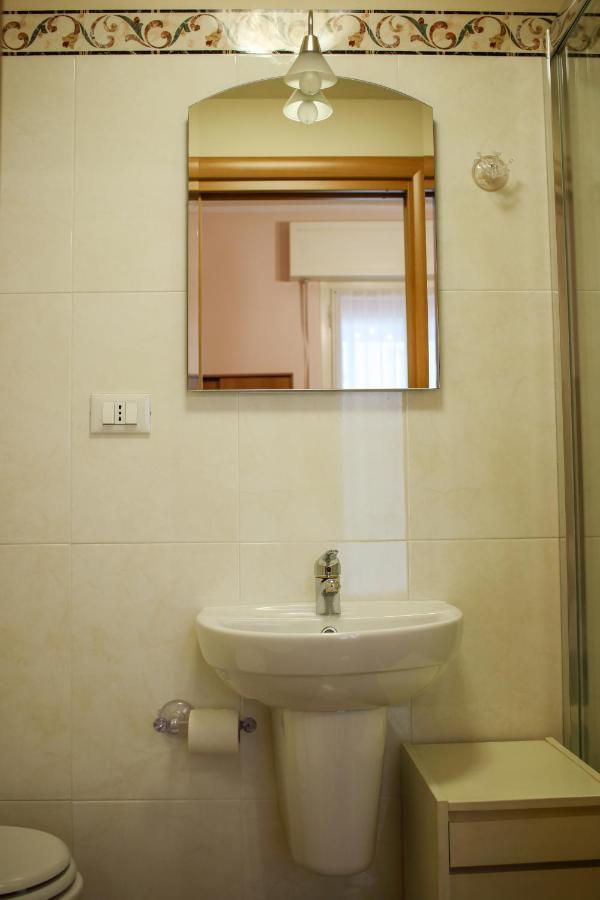 La Casa Di Catia Hotel Флоренция Екстериор снимка